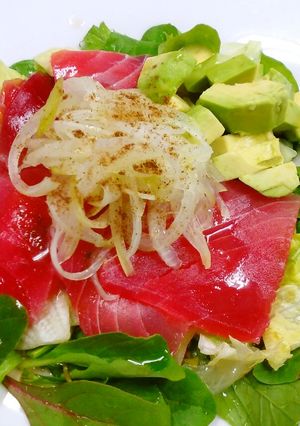 マグロとアボカドのサラダ-レシピのメイン写真