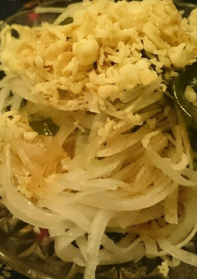 簡単！玉ねぎとわかめのおつまみサラダ♪-レシピのメイン写真