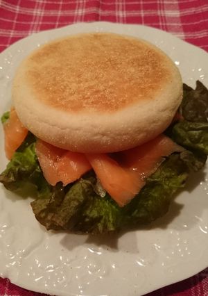スモークサーモンとクリームチーズサンド★-レシピのメイン写真