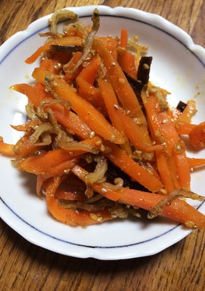 人参をたっぷり食べるキンピラ風-レシピのメイン写真
