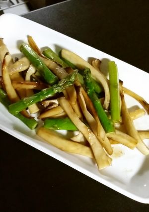 簡単!エリンギとアスパラ-レシピのメイン写真