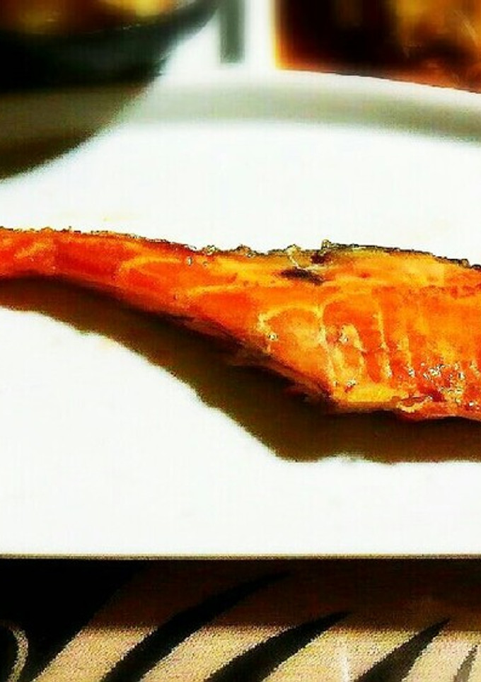 フライパンで簡単10分★鮭の塩焼き-レシピのメイン写真