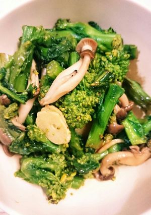 美味しい～‼菜の花とニンニクの炒め物-レシピのメイン写真