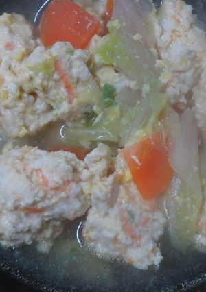 人参入りふわっふわ鶏団子チキンスープ-レシピのメイン写真