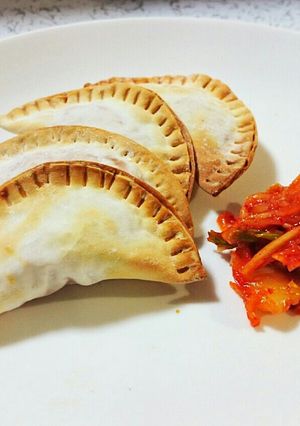 簡単おつまみ♪餃子皮deキムチチーズパイ-レシピのメイン写真