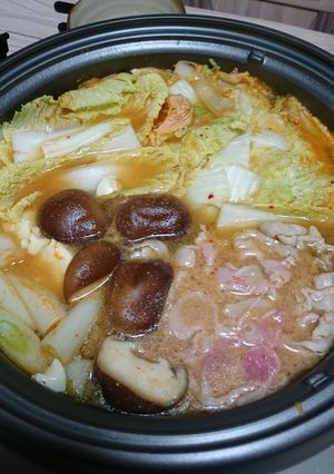 白菜キムチで簡単♪キムチ鍋-レシピのメイン写真