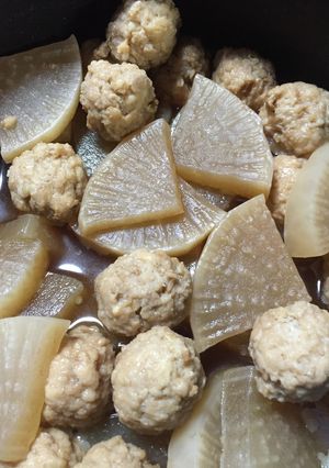 手抜き（笑）鶏つくねと大根の煮物-レシピのメイン写真