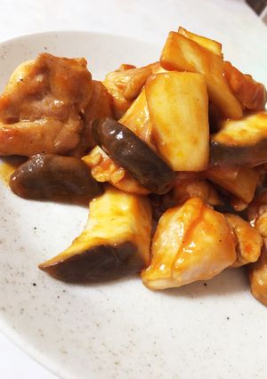 簡単！鶏肉とエリンギのケチャップ炒め-レシピのメイン写真
