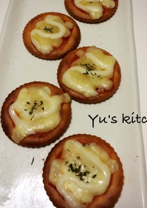 超簡単！クラッカーdeピザ-レシピのメイン写真
