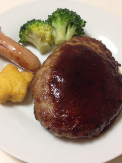 簡単に肉汁ふっくらハンバーグ-レシピのメイン写真