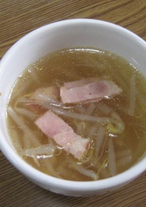 もやしとベーコンのスープ-レシピのメイン写真