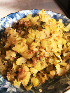 大量消費にも!セロリの旨うま炒め煮-レシピのメイン写真