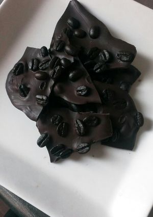 コーヒー豆の割りチョコ-レシピのメイン写真