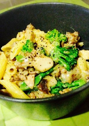 ハーブ香るひき肉クリームペンネ-レシピのメイン写真