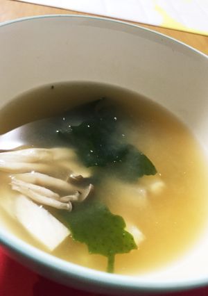 鍋を汚さず、超時短ズボラ味噌汁-レシピのメイン写真