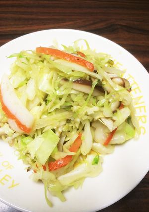 キャベツとかまぼこ炒め-レシピのメイン写真