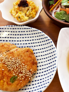 すき焼きのタレ☆鶏つくねバーグ-レシピのメイン写真