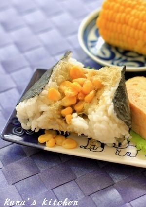 北海道を満喫♬とろろコーンバターむすび-レシピのメイン写真