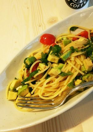 アボカドとトマトの和風冷製パスタ-レシピのメイン写真