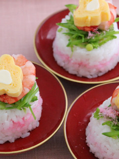 卵とチーズのお花のちらし寿司-レシピのメイン写真