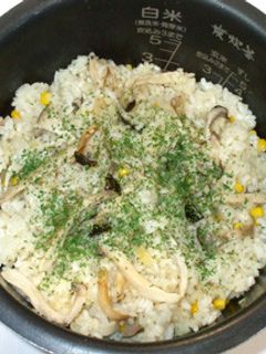 エリンギ・茸のピラフ♪簡単な炊飯器ピラフ-レシピのメイン写真