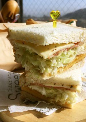 江口サンド✿甘ーい卵焼きがハッピー気分-レシピのメイン写真