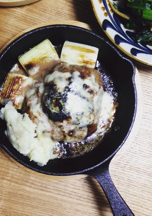 ニトスキで熱々ジューシーハンバーグ-レシピのメイン写真