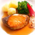 ぶりのガーリックバターソテー