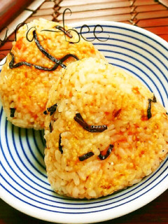 ハマる♡胡麻塩こんぶ鮭チーズ焼おにぎり-レシピのメイン写真