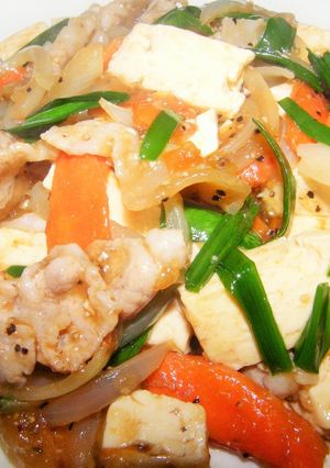 お豆腐と豚バラ、野菜の中華風チャンプルー-レシピのメイン写真