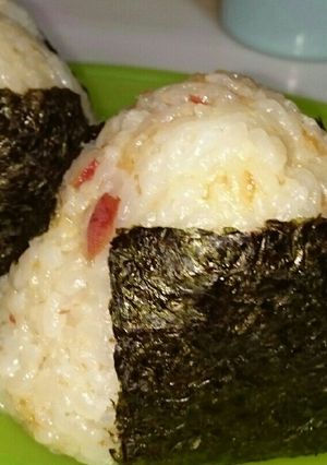 梅おかか味噌☆おにぎり-レシピのメイン写真