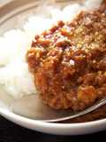 煮込めば煮込むほど旨味！絶品トマトカレー