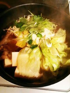牛肉とレタスのしゃぶしゃぶ鍋-レシピのメイン写真
