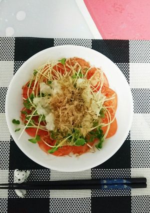 パパっと簡単ヘルシー☆トマトおろしサラダ-レシピのメイン写真