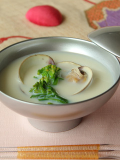 ひなまつりに♡みそ香るはまぐり豆乳スープ-レシピのメイン写真