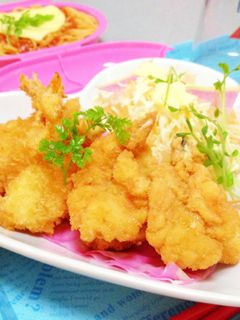 普通のエビフライと柿の種衣のエビフライ♡-レシピのメイン写真