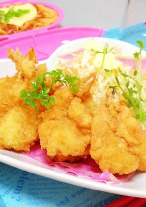 普通のエビフライと柿の種衣のエビフライ♡-レシピのメイン写真