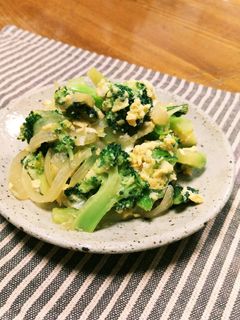 ブロッコリーと玉葱の玉子とじ♡-レシピのメイン写真