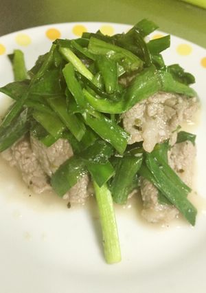 ラム肉とニラのレモン風味炒め-レシピのメイン写真