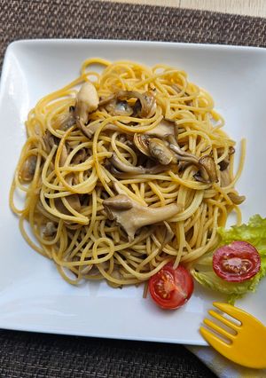 簡単！美味！あさりとマイタケのスパゲティ-レシピのメイン写真