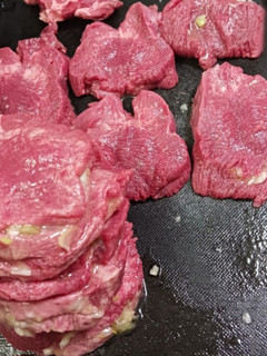 ネギ塩ダレがこぼれない牛タンに入れ込み法-レシピのメイン写真