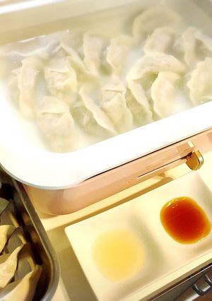 BRUNOのセラミックコート鍋で水餃子-レシピのメイン写真