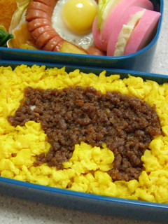 抜き型で簡単☆動物そぼろ弁当♪-レシピのメイン写真