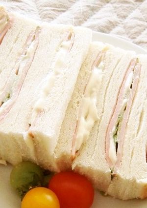 薄いきゅうりで、洋食屋さんのサンドイッチ-レシピのメイン写真