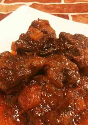 トマトソースで作る牛すじ肉の赤ワイン煮-レシピのメイン写真