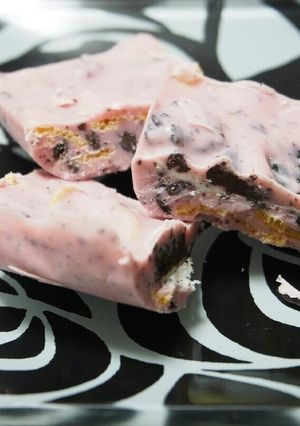 ブラックサンダーぽいいちごチョコ-レシピのメイン写真