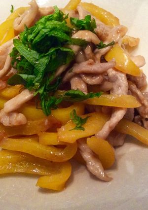 豚肉とパプリカでみそ風味の青椒肉絲-レシピのメイン写真