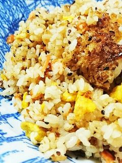 鮭とごまの焼き飯♪-レシピのメイン写真