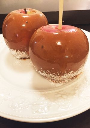 キャラメルリンゴ (りんご飴)-レシピのメイン写真