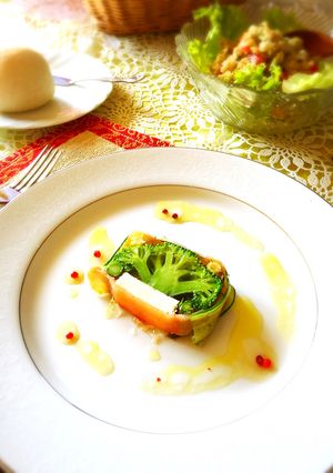 スモークサーモンと彩り野菜のテリーヌ-レシピのメイン写真